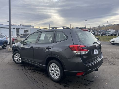 Used 2023 Subaru Forester image 5