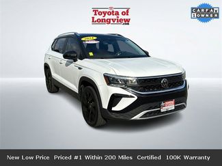 Used 2024 Volkswagen Taos SE video 1