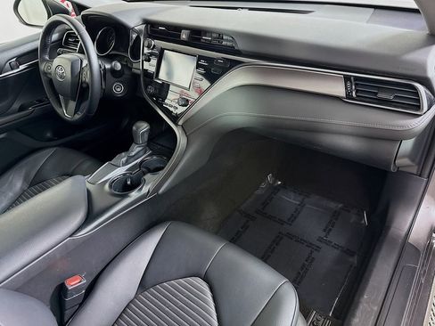 Certified 2019 Toyota Camry SE image 29