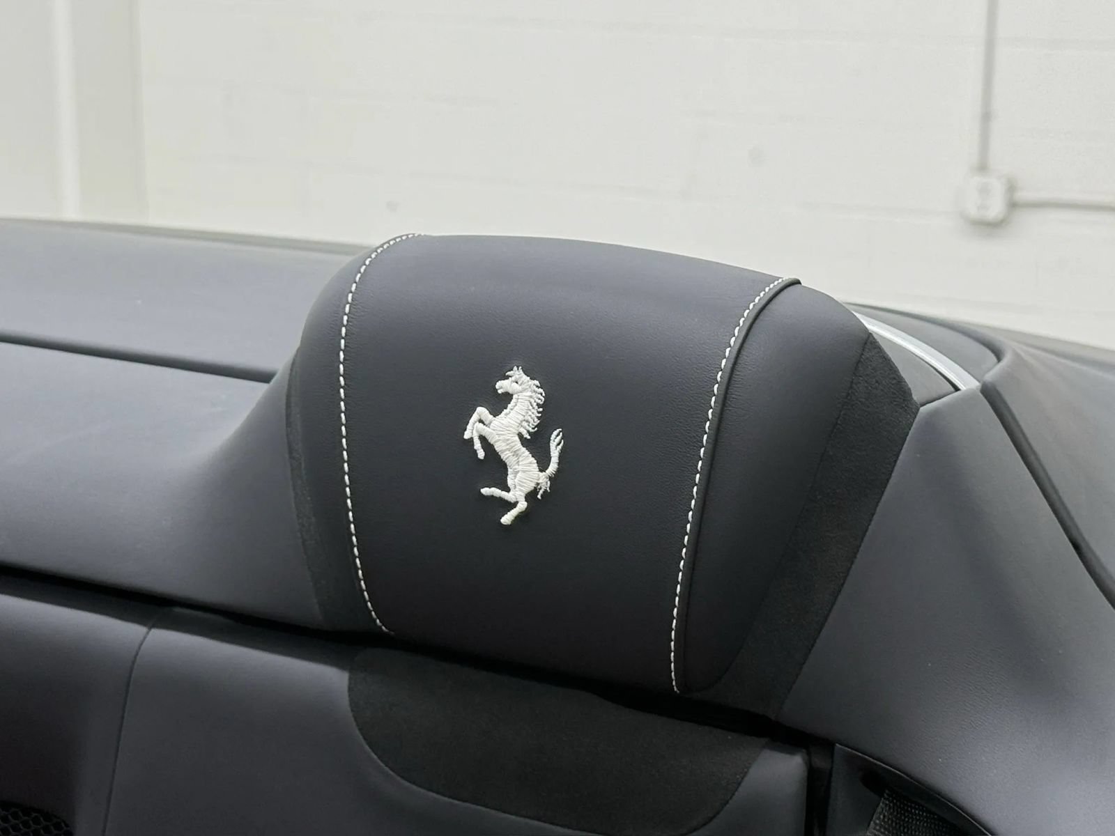 Used 2025 Ferrari Roma Spider RWD image 28