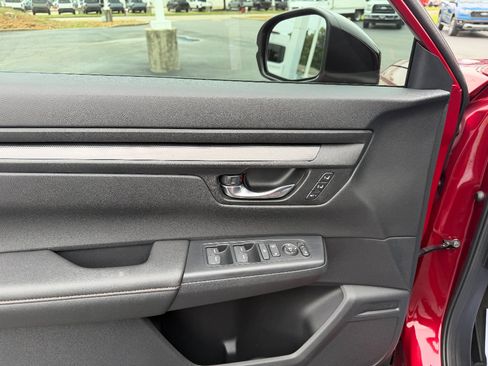 Used 2025 Honda CR-V Sport-L image 31