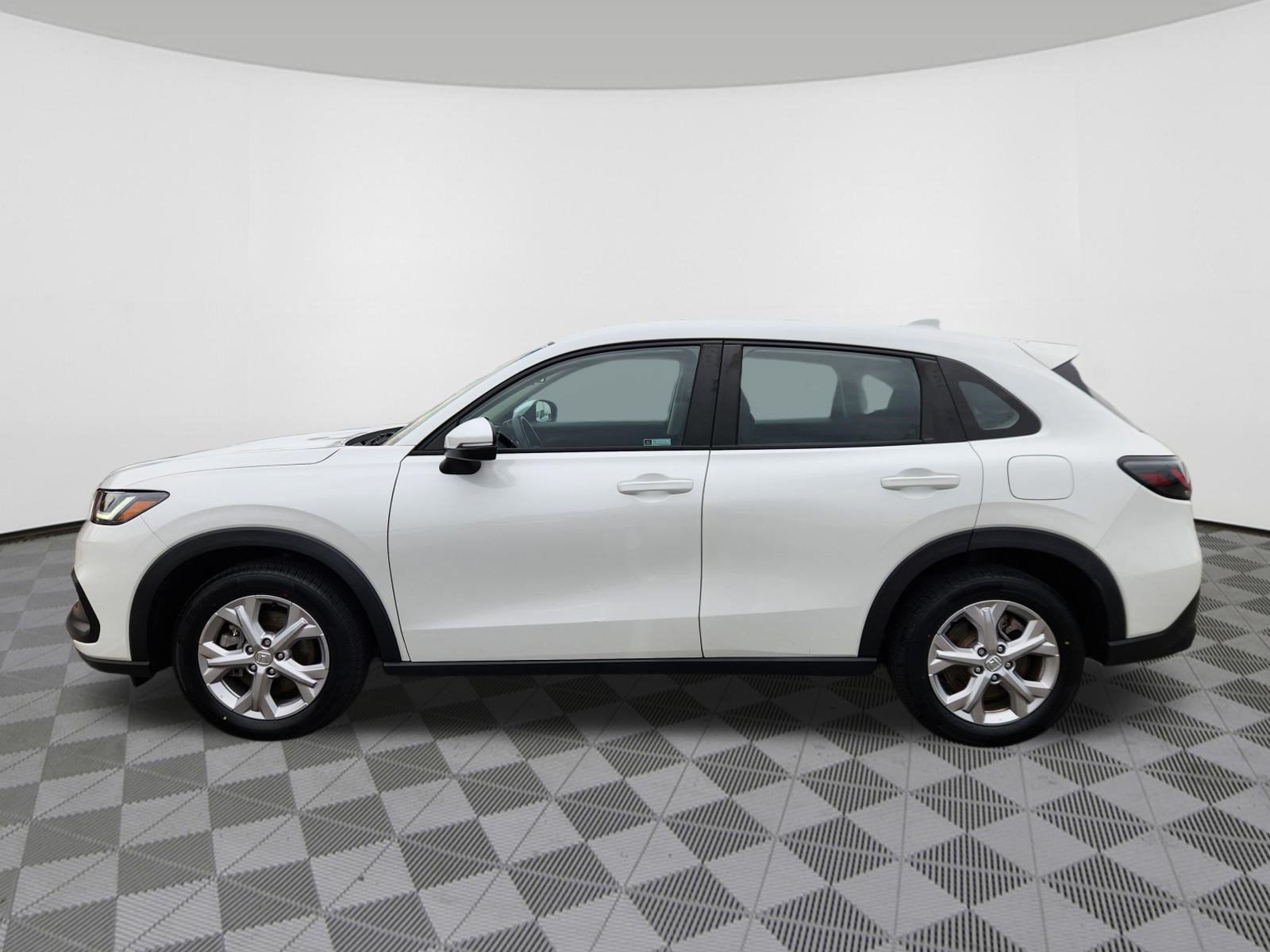 Certified 2024 Honda HR-V LX image 5