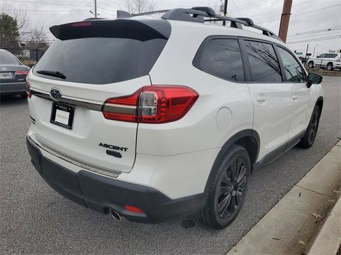 Used 2022 Subaru Ascent Onyx Edition image 4