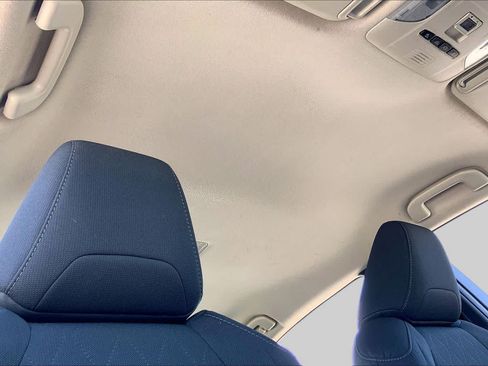 Used 2022 Toyota Corolla LE FWD image 14