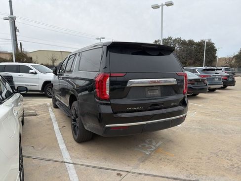 Used 2023 GMC Yukon XL SLT w/ SLT Premium Package image 5