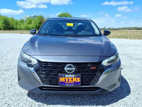 Used 2025 Nissan Sentra SR FWD image 12
