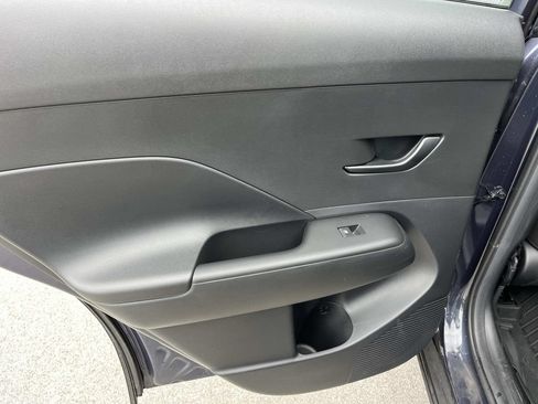Used 2024 Hyundai Kona SEL AWD/4WD image 17
