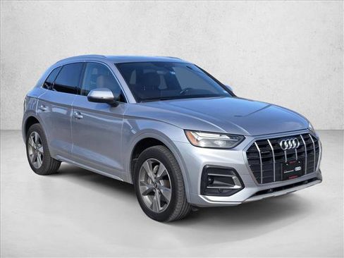 Certified 2022 Audi Q5 2.0T Premium Plus image 3