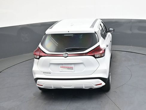 Used 2025 Nissan Kicks Play S image 29
