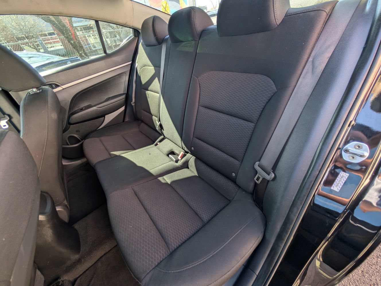 Used 2019 Hyundai Elantra SE w/ Cargo Package FWD image 18