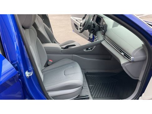 New 2026 Hyundai Elantra SE image 14