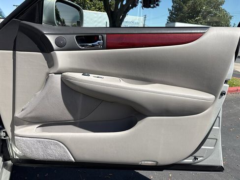 Used 2002 Lexus ES 330 FWD image 35