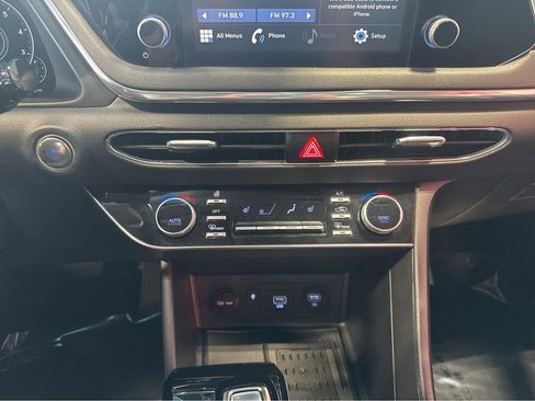 Used 2020 Hyundai Sonata SEL w/ Premium + Sunroof Package FWD image 23