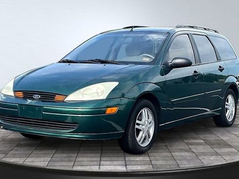 Used 2001 Ford Focus SE FWD image 1