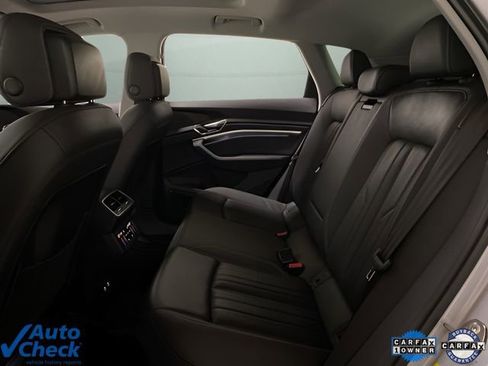 Used 2023 Audi e-tron Premium Plus w/ Premium Plus Package image 68