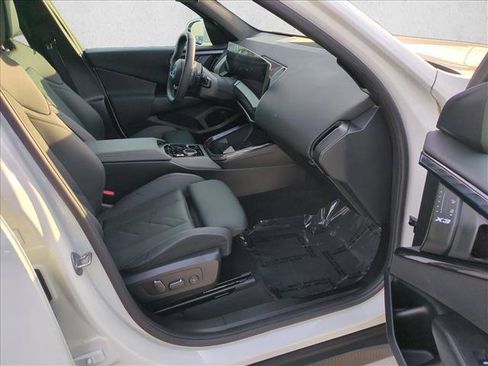 Certified 2025 BMW X3 xDrive30i w/ Convenience Package image 22