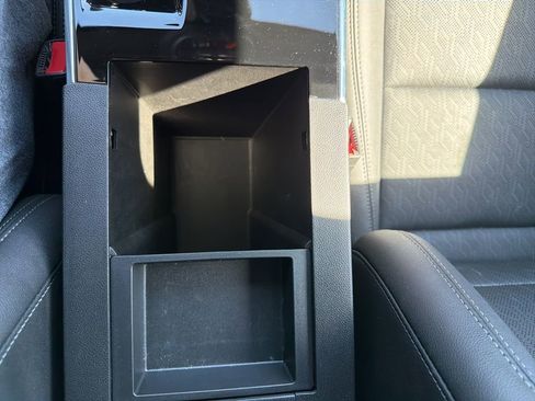 Used 2025 Chevrolet Equinox LT w/ Convenience Package II image 21