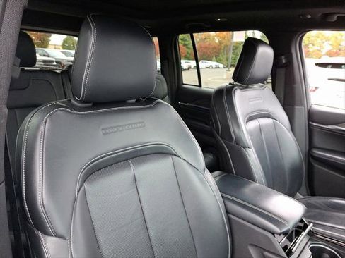 Certified 2023 Jeep Grand Cherokee Overland image 13