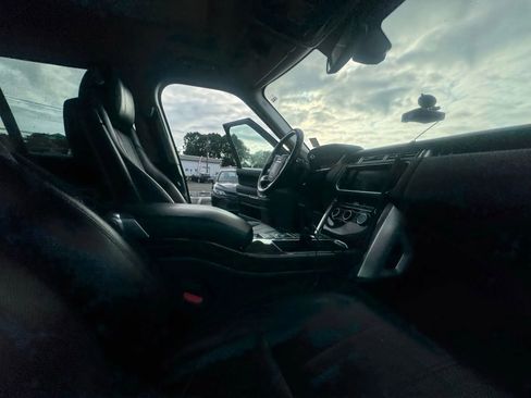Used 2016 Land Rover Range Rover Supercharged image 12