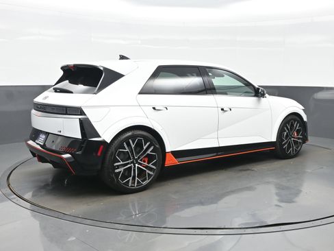 Certified 2025 Hyundai Ioniq 5 N AWD/4WD image 6