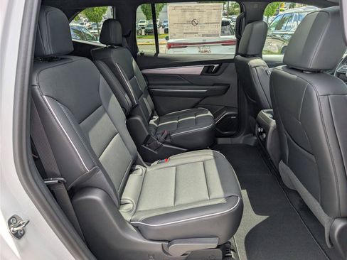 New 2026 Buick Enclave Preferred w/ Power Package AWD/4WD image 8