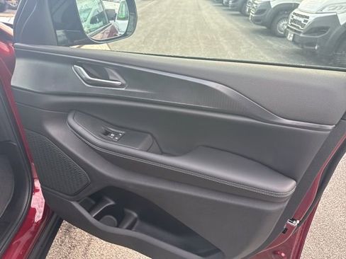 New 2025 Jeep Grand Cherokee Altitude w/ Trailer Tow Package image 20