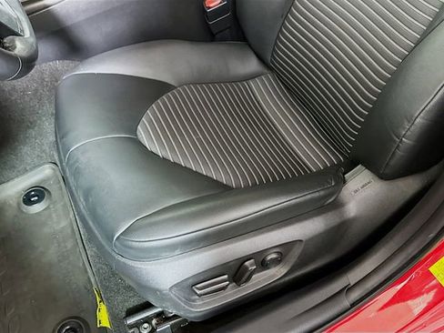 Used 2021 Toyota Camry SE image 20