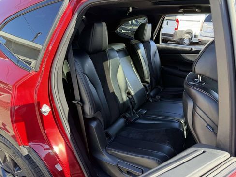 Used 2023 Acura MDX A-Spec image 13