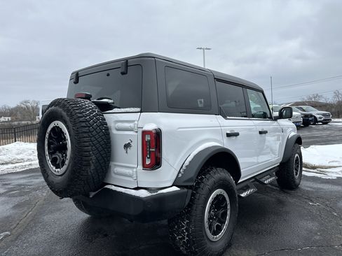 Used 2023 Ford Bronco Big Bend w/ Sasquatch Package image 3