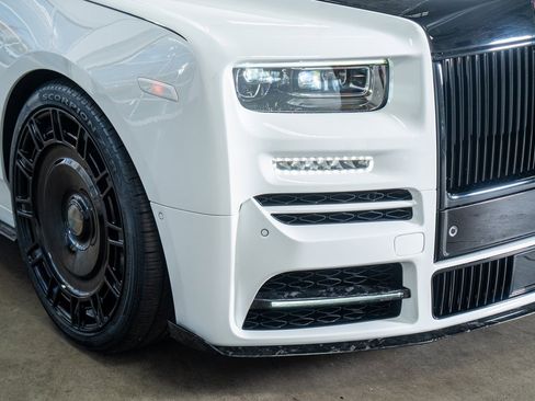 Used 2023 Rolls-Royce Phantom Sedan image 23