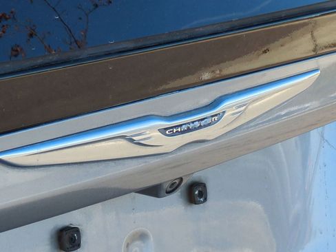 Used 2017 Chrysler Pacifica Limited w/ UConnect Theater Package image 14