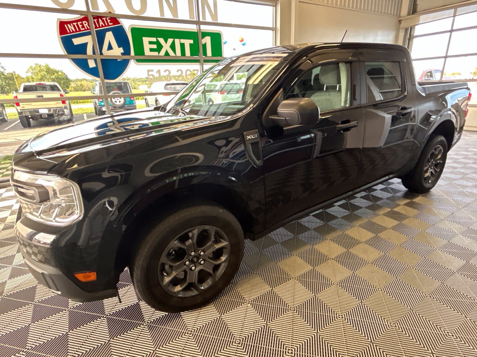 Used 2022 Ford Maverick XLT FWD image 3