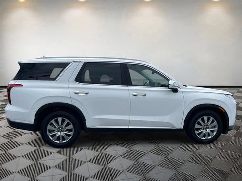 Used 2024 Hyundai Palisade SEL FWD image 7