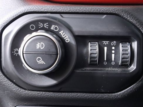 Used 2020 Jeep Gladiator Rubicon image 10