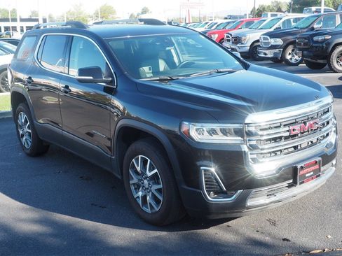Used 2023 GMC Acadia SLT image 3