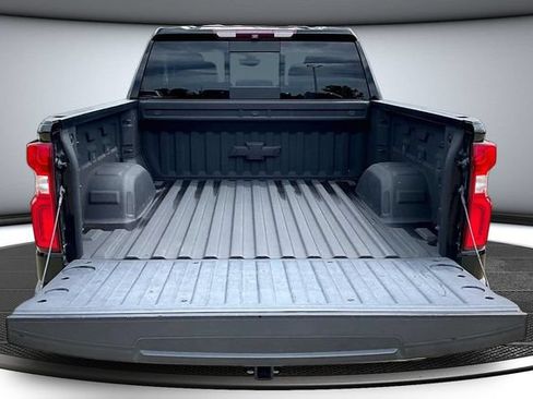 Used 2019 Chevrolet Silverado 1500 LTZ w/ LTZ Premium Package AWD/4WD image 7