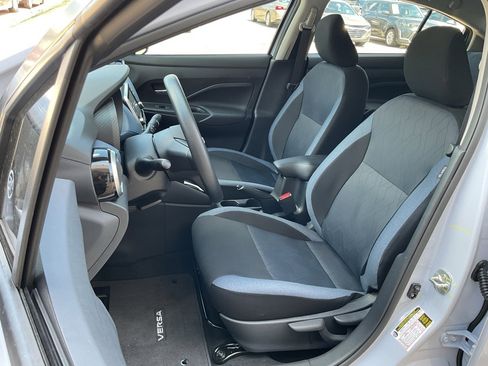 New 2025 Nissan Versa SV w/ Trunk Package image 12