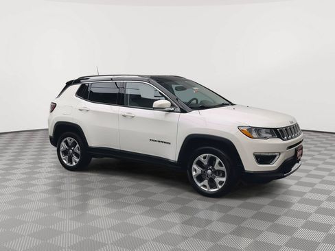 Used 2018 Jeep Compass Limited AWD/4WD image 36