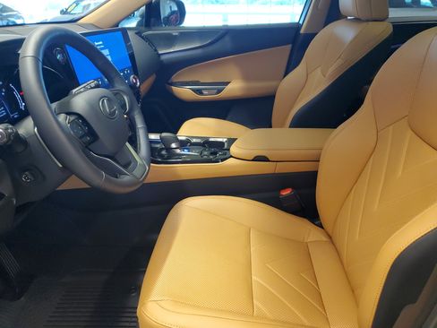 Certified 2026 Lexus NX 350 AWD w/ Accessory Package (Z2) image 18