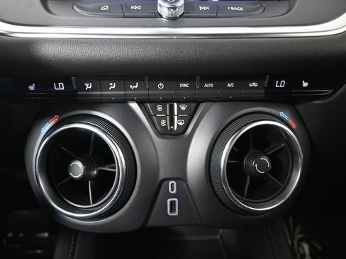 Used 2020 Chevrolet Blazer LT AWD/4WD image 29