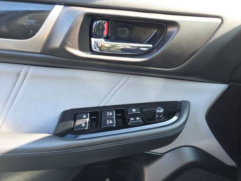 Used 2017 Subaru Legacy 2.5i Sport image 10