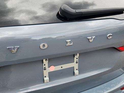 Used 2022 Volvo XC60 B5 R-Design AWD/4WD image 18