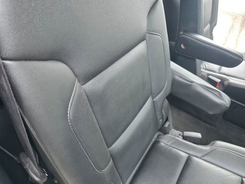 Used 2018 Chevrolet Suburban LT AWD/4WD image 31