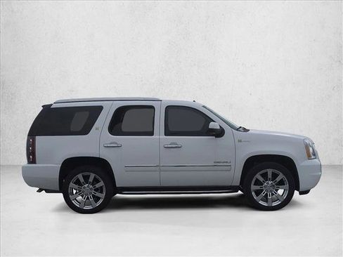 Used 2012 GMC Yukon Denali image 4