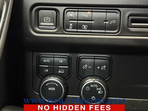 Used 2022 Chevrolet Tahoe LT w/ Luxury Package AWD/4WD image 36