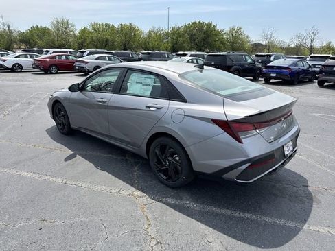 New 2026 Hyundai Elantra Sport FWD image 8