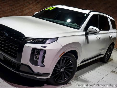 Used 2024 Hyundai Palisade Calligraphy image 6