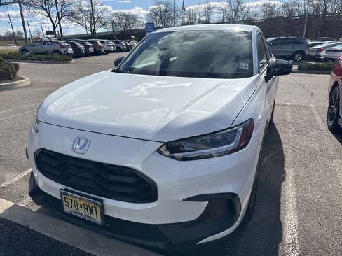 Used 2023 Honda HR-V Sport image 4