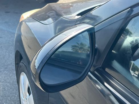 Used 2013 MAZDA MAZDA3 i SV FWD image 8
