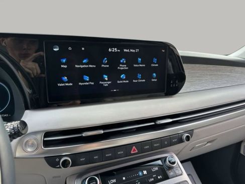 Used 2023 Hyundai Palisade Calligraphy FWD image 12
